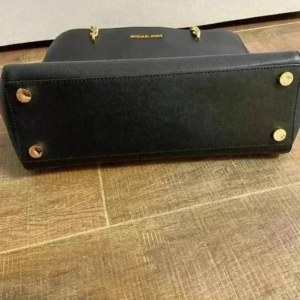 MICHAEL KORS M. Kors Black Gold Chain Purse -‎ Like New - Picture 5 of 6